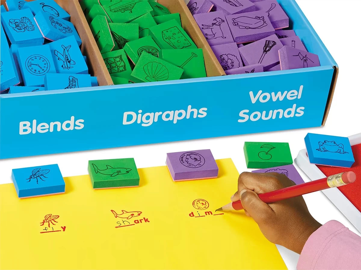 Fill-In-The-Blank Phonics Stamps - US 3845