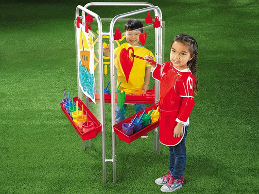 Indoor/Outdoor 3-Station Easel - US 6744