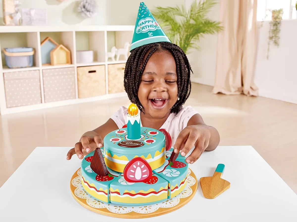 Interactive Birthday Cake - US 9537