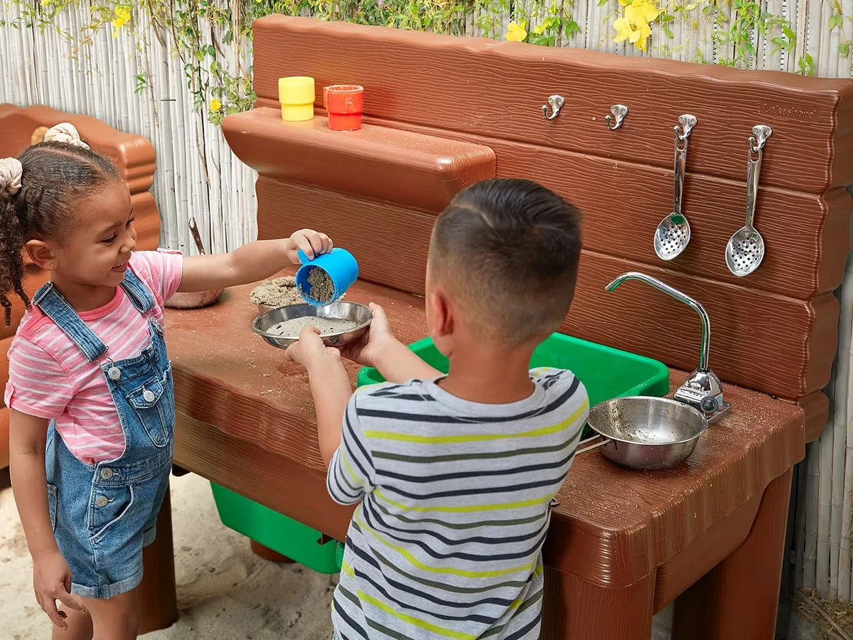 Pump & Play Mud Kitchen - US 2412