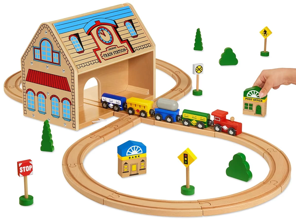 Take-Along Train Station - US 9474