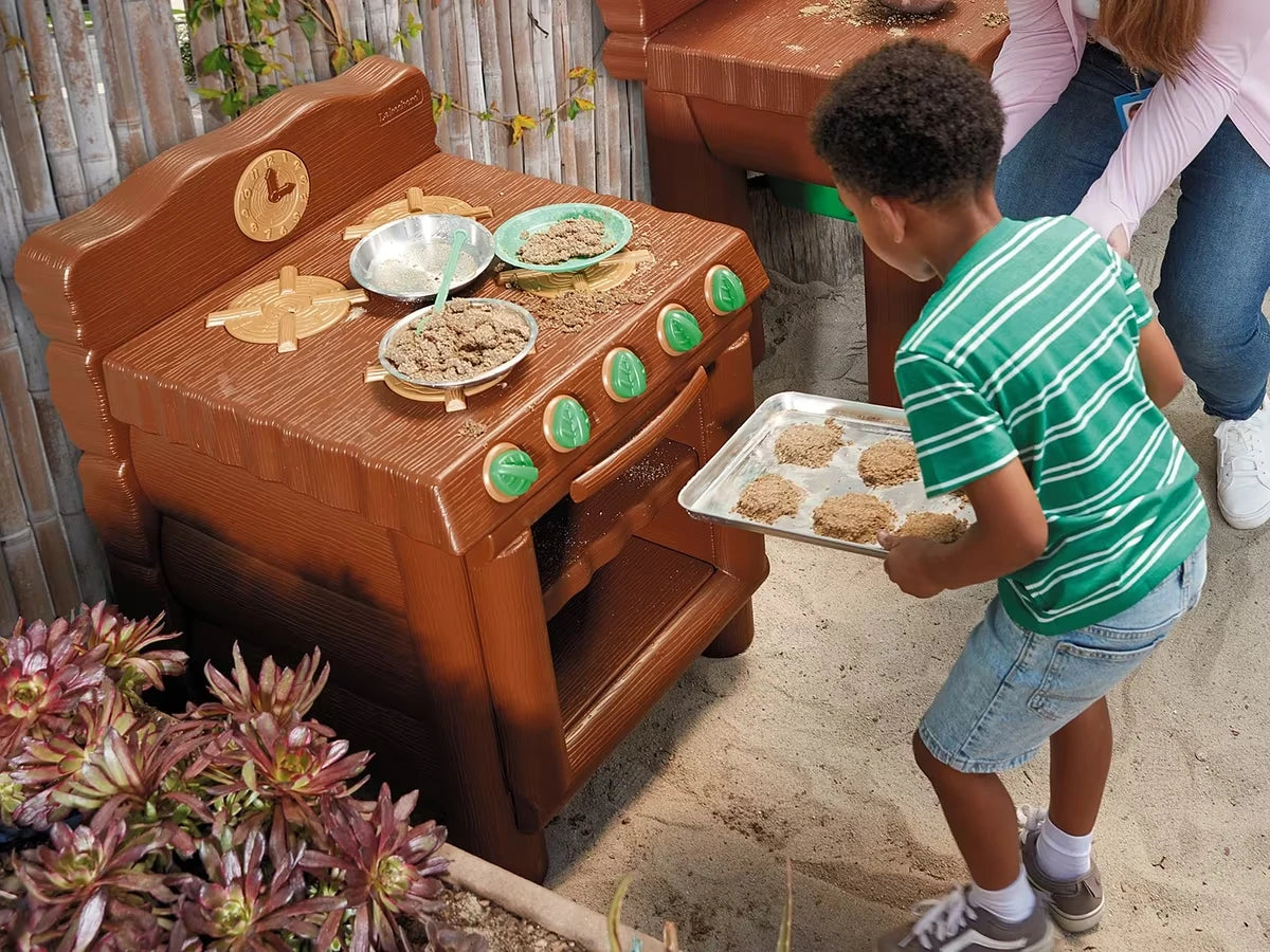 Pretend & Play Mud Oven - US 8349