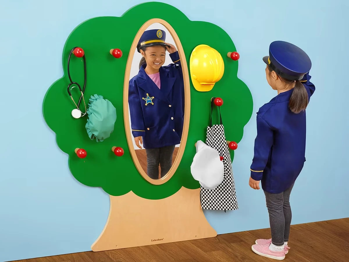 Look at Me! Dress-Up Tree - US 4899