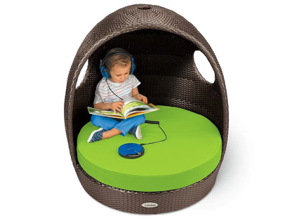 Outdoor Privacy Nook - US 6369