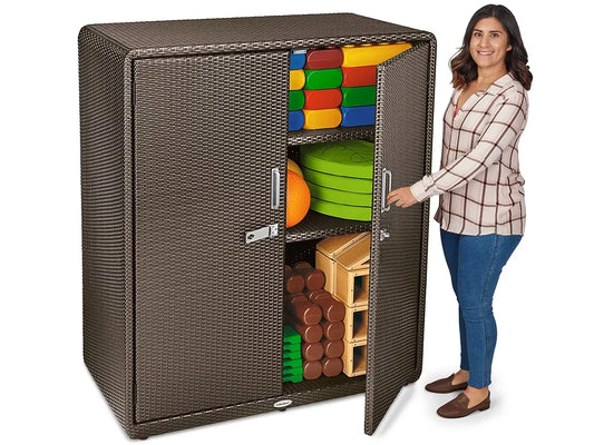 Outdoor Lockable Storage Cabinet - US 4668